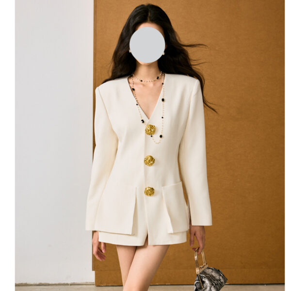 White Small Suit V-neck Embossed Metal Buckle Waist Trimming Coat Women - Image 8