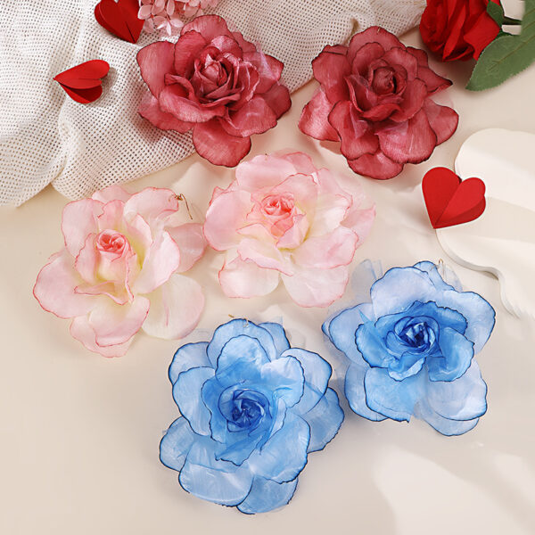 Gradient Stereo Net Yarn Flowers Female Earrings - Image 3