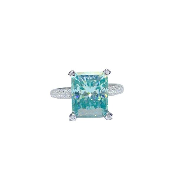 Para Green Ledean 5 Karat Moissanite Ring - Image 3