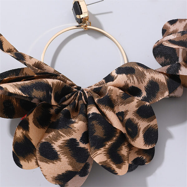 Exaggerated Fabric Leopard Print Earrings Circle Female - Image 3