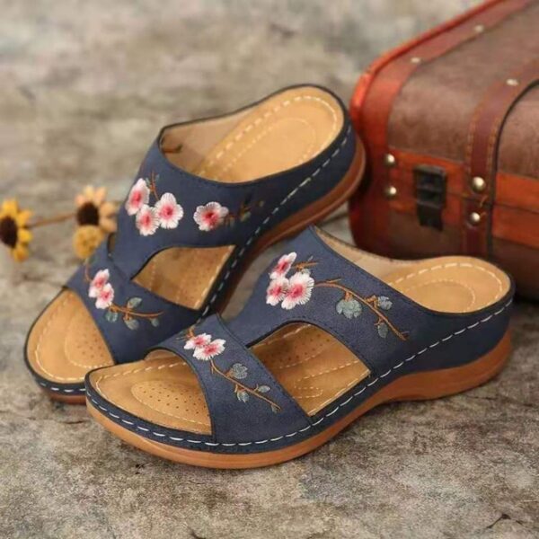Flower Embroidered Sandals Wedge Heel Plus Size Women's Slippers - Image 4